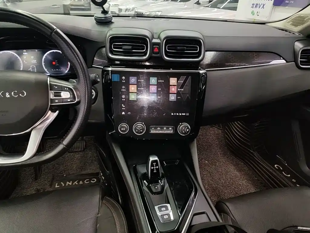 Lynk & Co 02 — миниатюра 13
