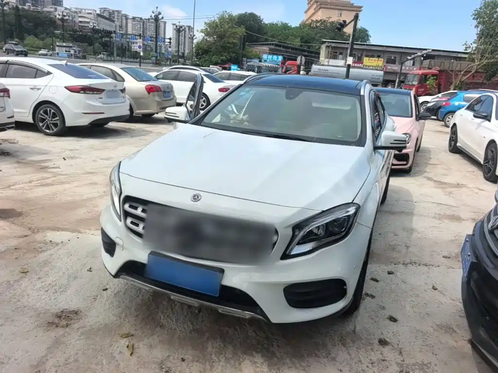 Mercedes-Benz GLA — миниатюра 2