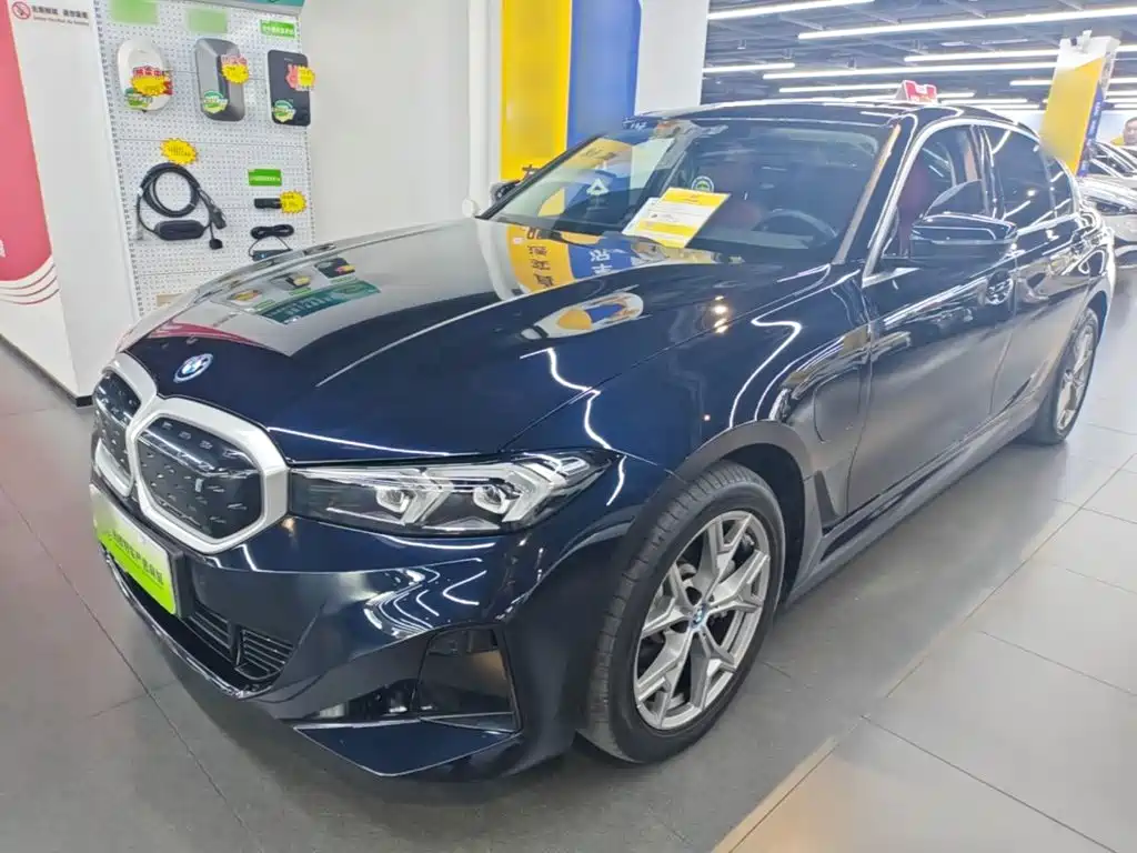 宝马i3 2024款 eDrive 35 L 2024