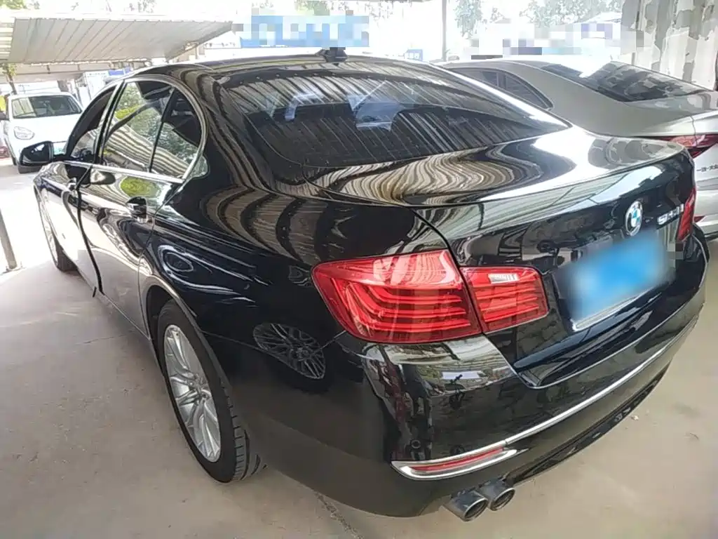 BMW 5 Series — миниатюра 5