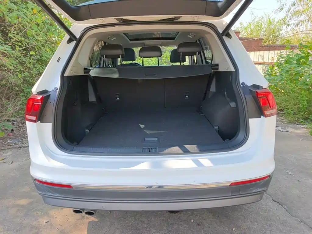 Volkswagen Tiguan L — миниатюра 19