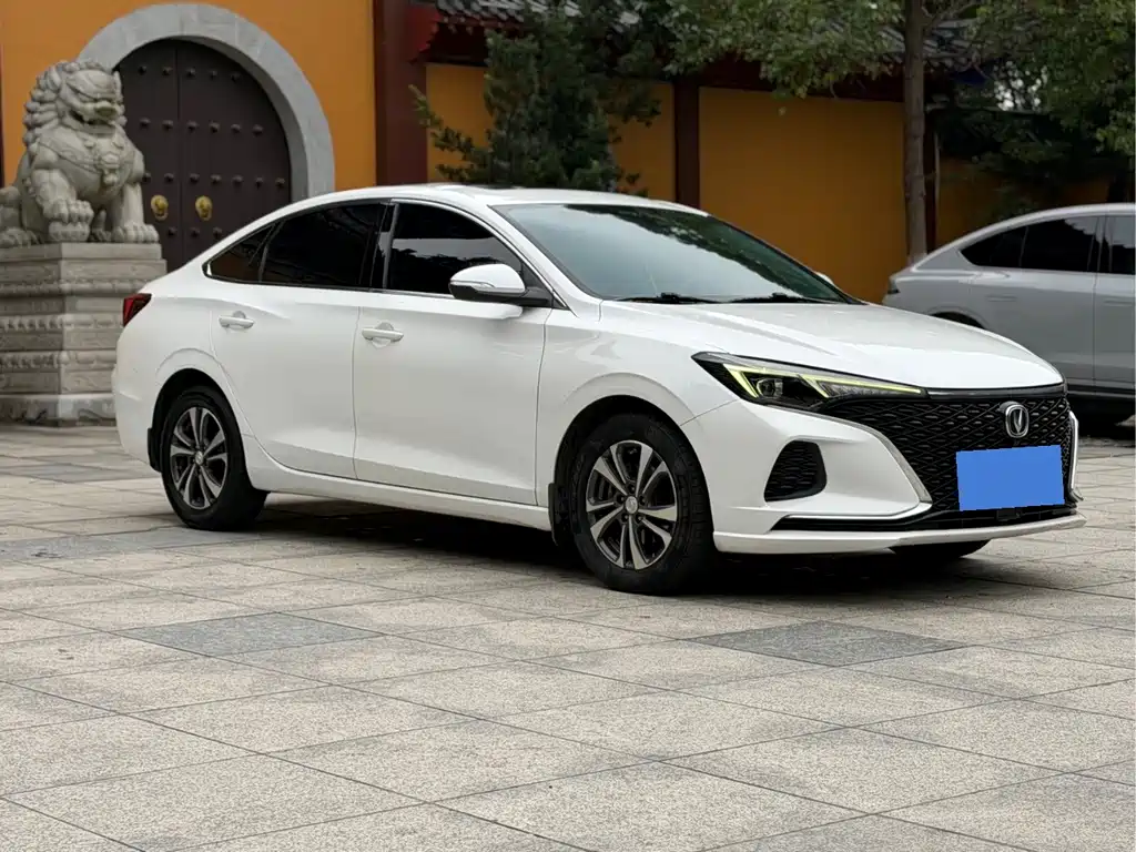 Changan Eado — миниатюра 3