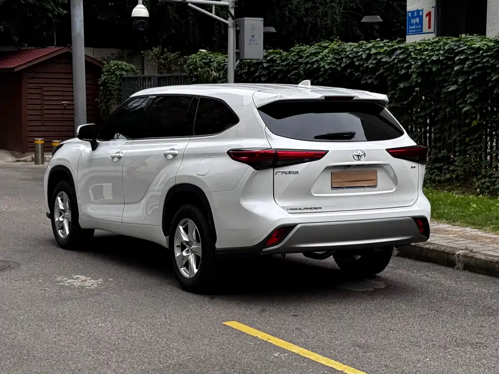 Toyota Highlander — миниатюра 7