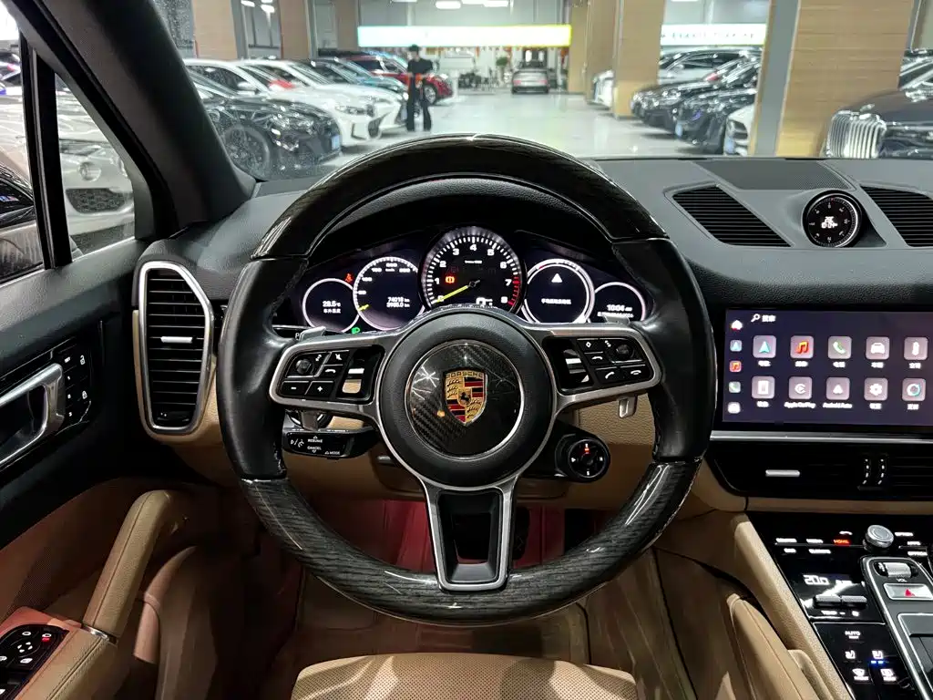 Porsche Cayenne Hybrid — миниатюра 15