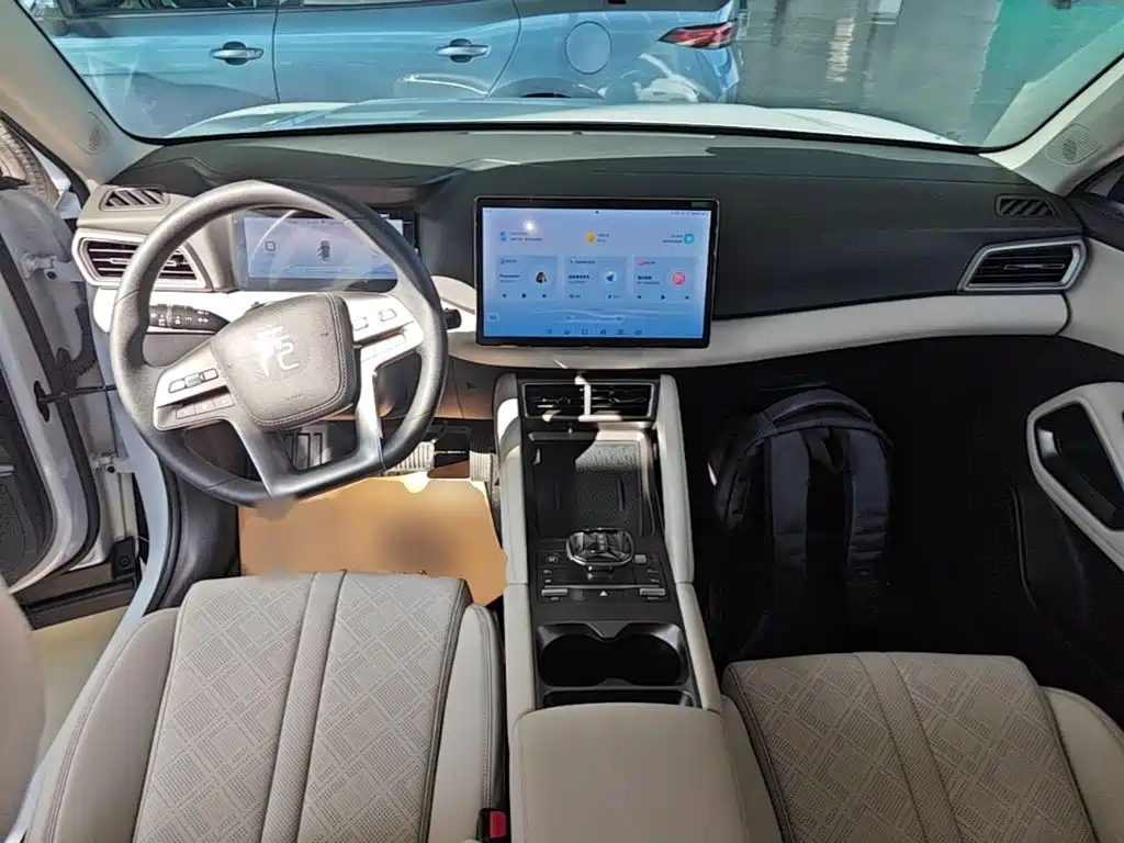 BYD Yuan UP — миниатюра 10