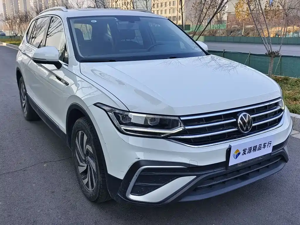 Volkswagen Tiguan L L 2024 300TSI AT Smart