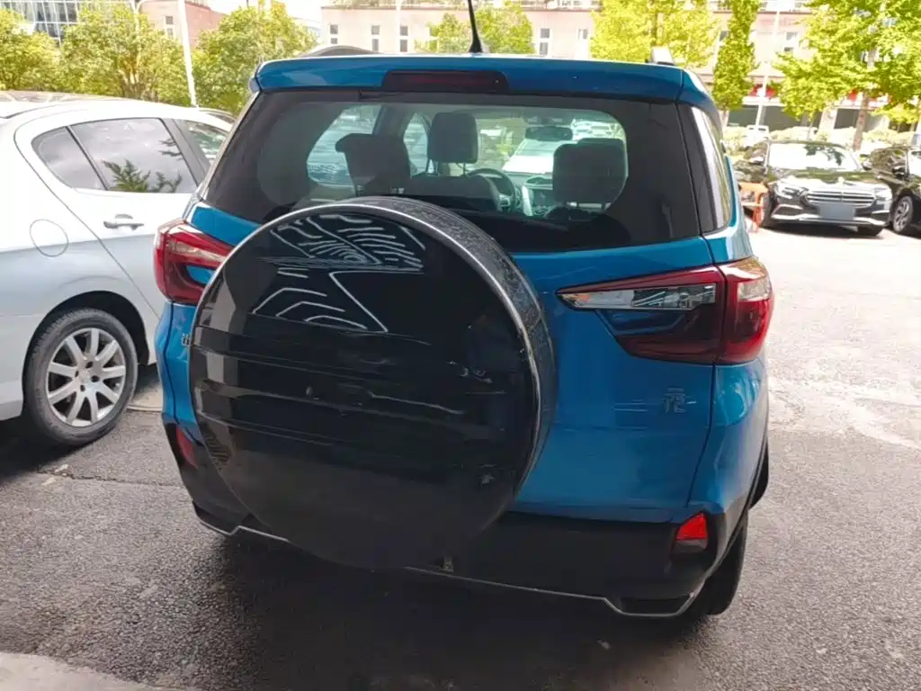 BYD Yuan EV — миниатюра 6