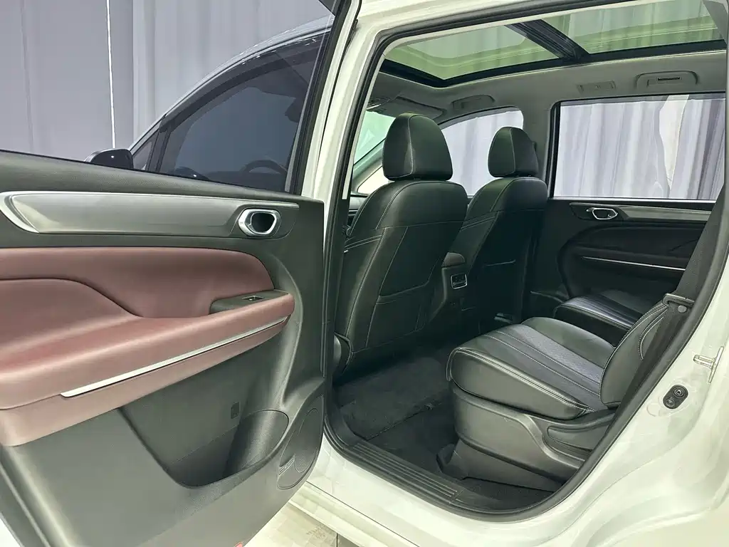 GAC Motor Trumpchi M6 — миниатюра 16