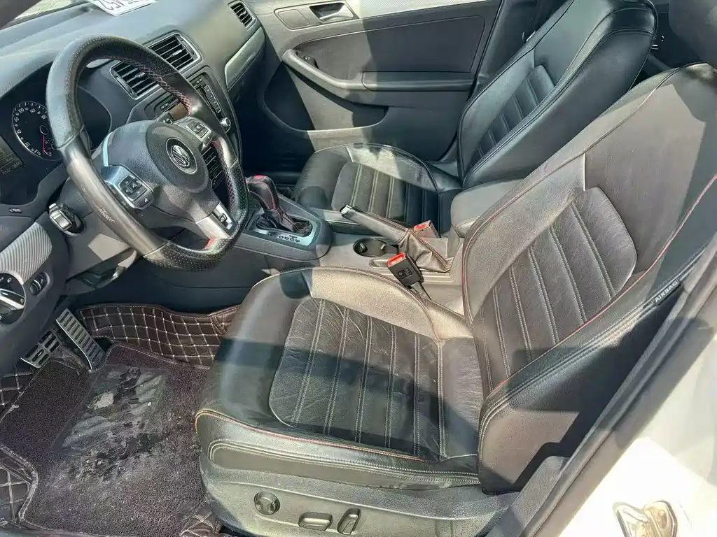 Volkswagen Sagitar — миниатюра 6