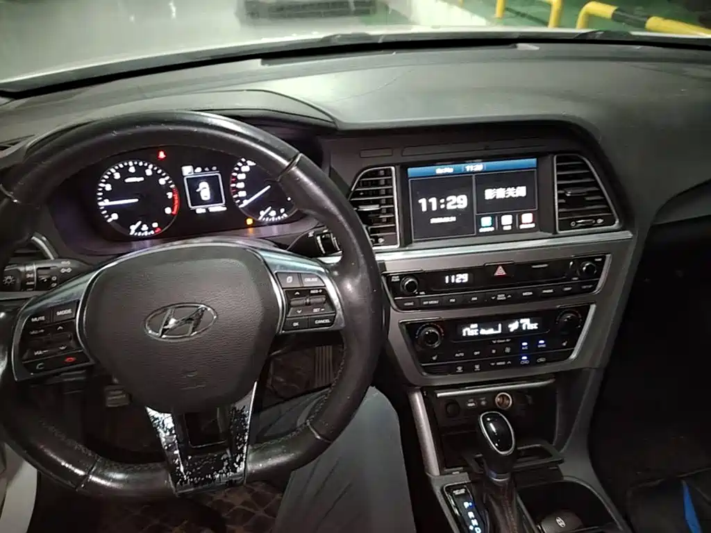 Hyundai Sonata — миниатюра 10