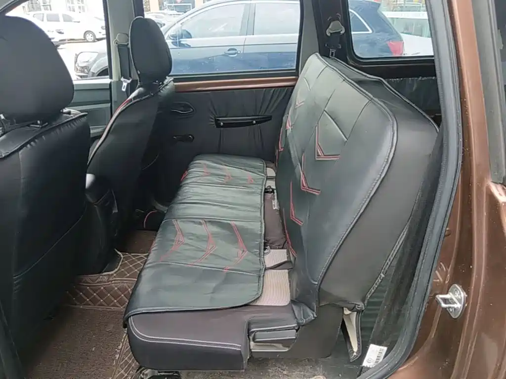 Wuling Hongguang — миниатюра 17