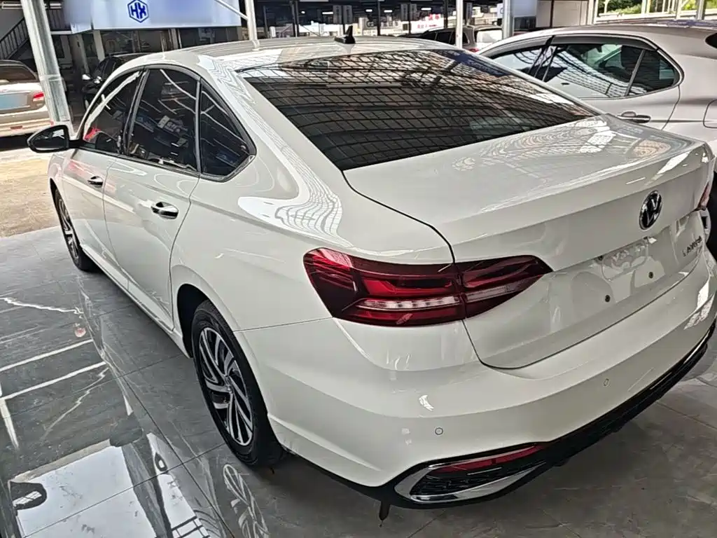Volkswagen Lavida — миниатюра 5