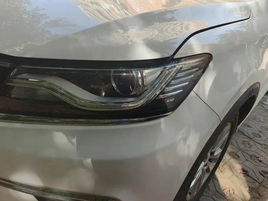 Roewe RX5 — миниатюра 5