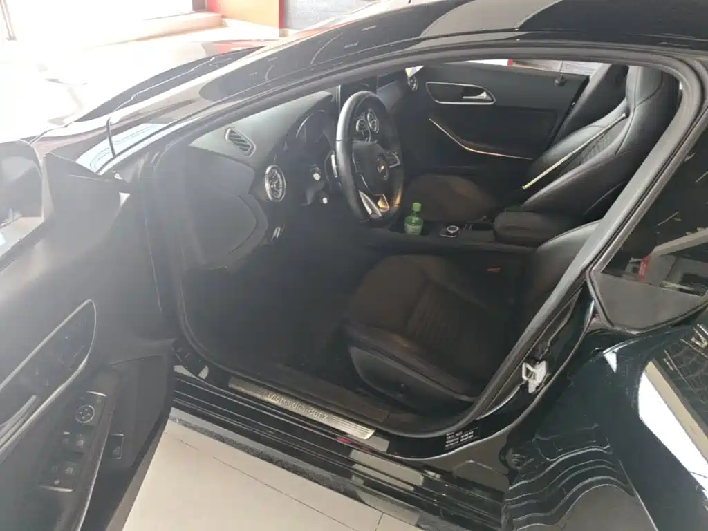 Mercedes-Benz CLA (Import) — миниатюра 16