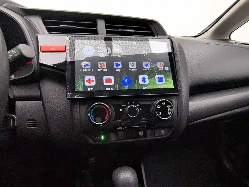 Honda Fit — миниатюра 12