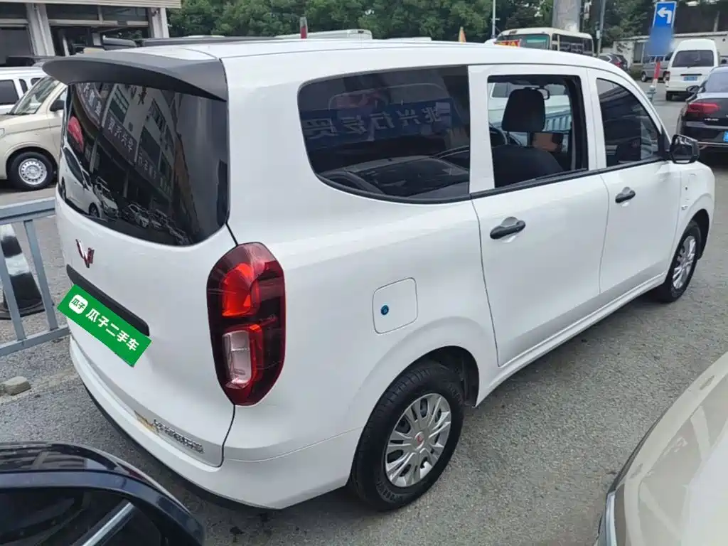 Wuling Hongguang EV — миниатюра 7