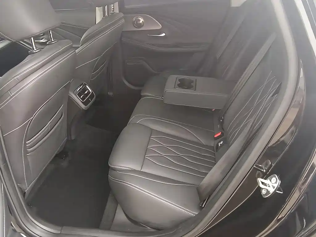 Chery Arrizo 8 — миниатюра 7