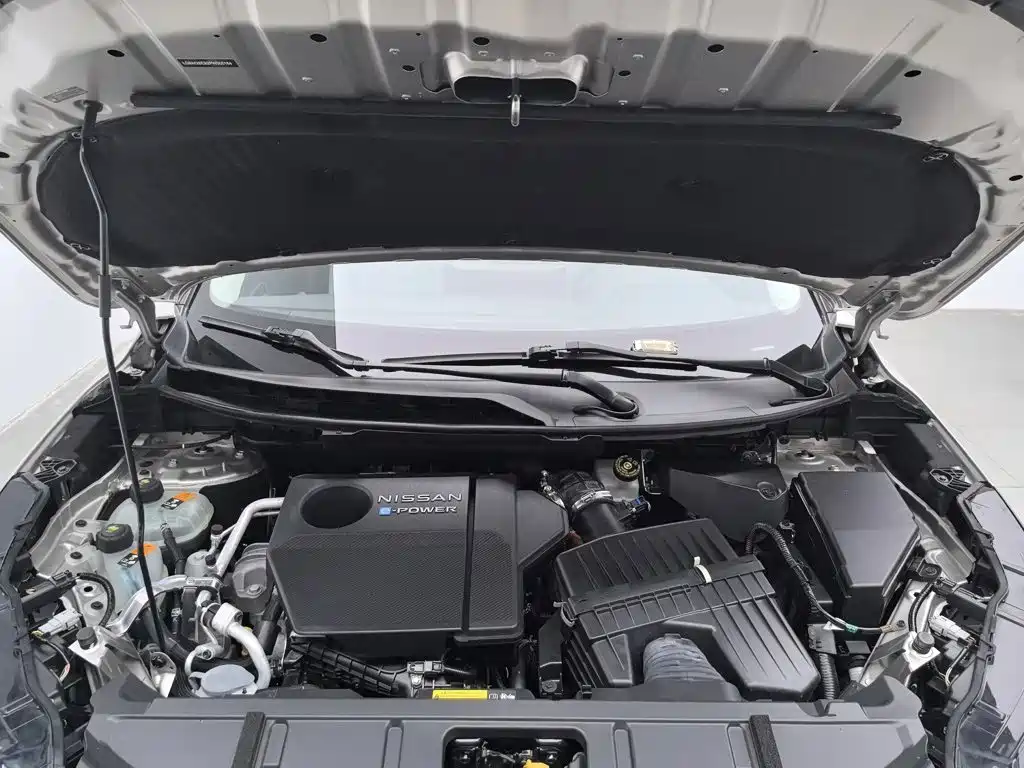 Nissan X-Trail — миниатюра 6