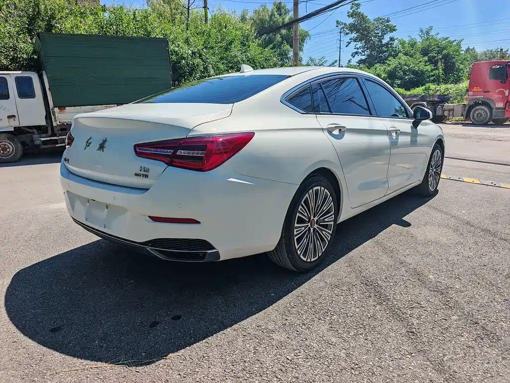 Hongqi Hongqi H5 — миниатюра 5