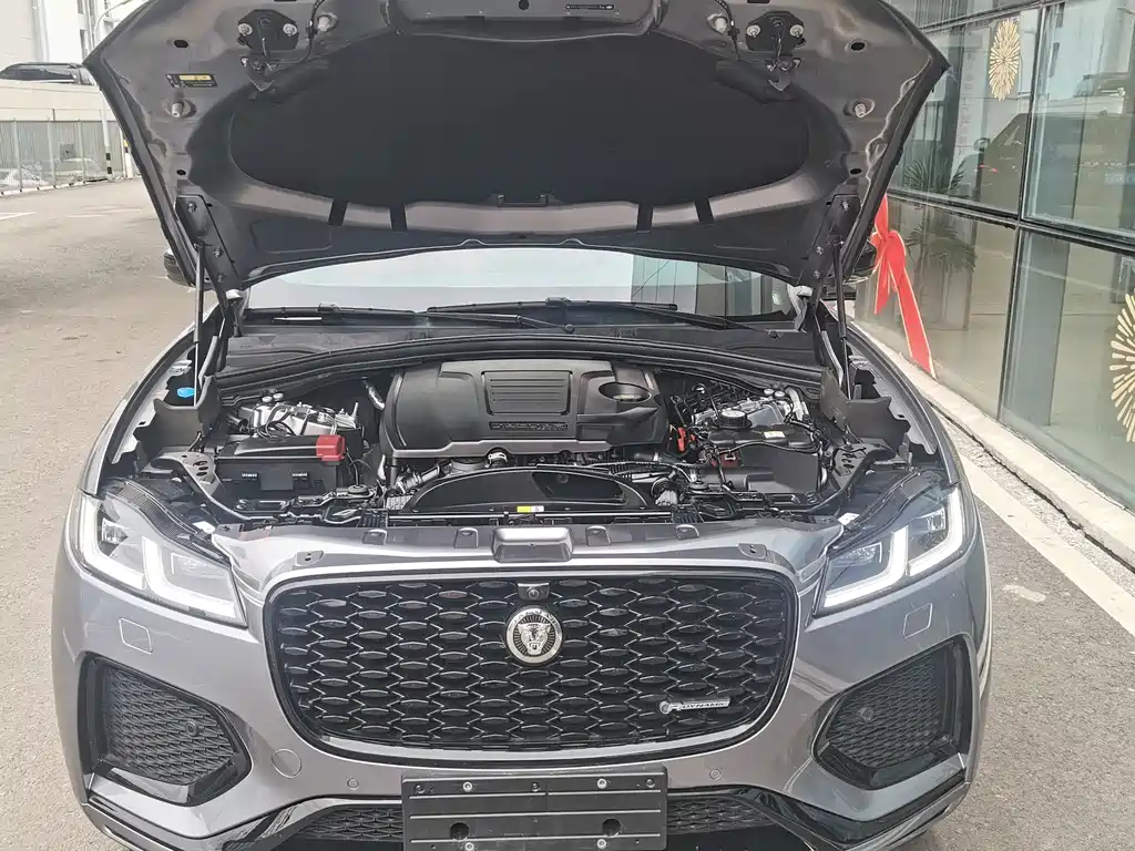 JAGUAR F PACE