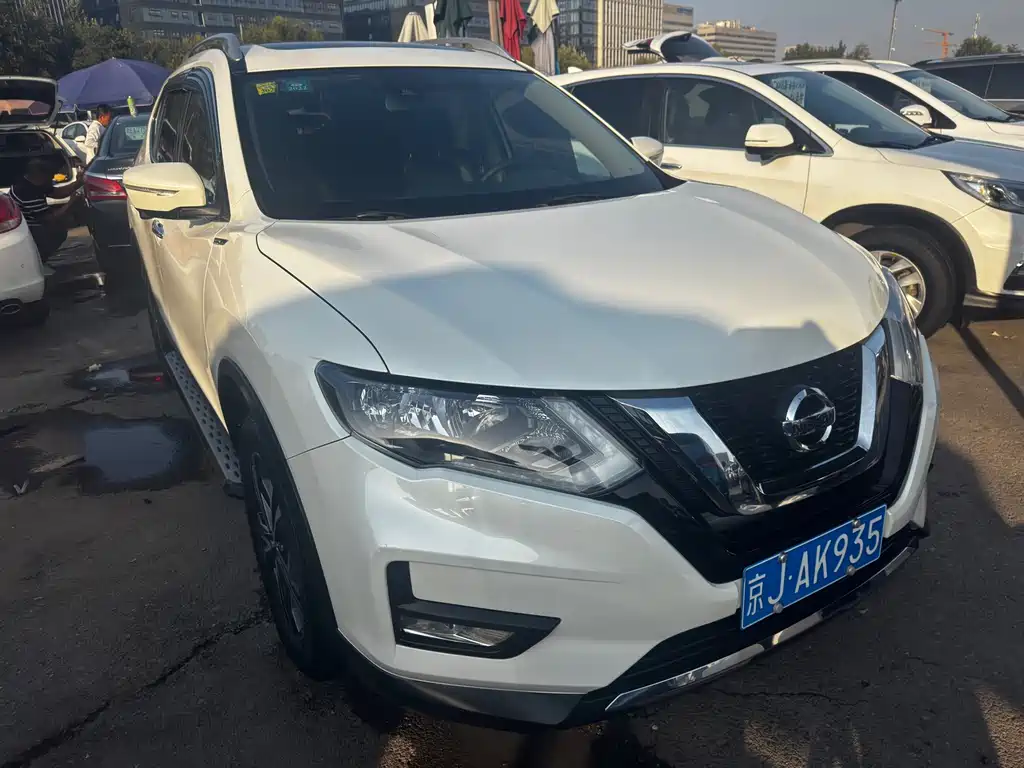 Nissan X-Trail — миниатюра 3