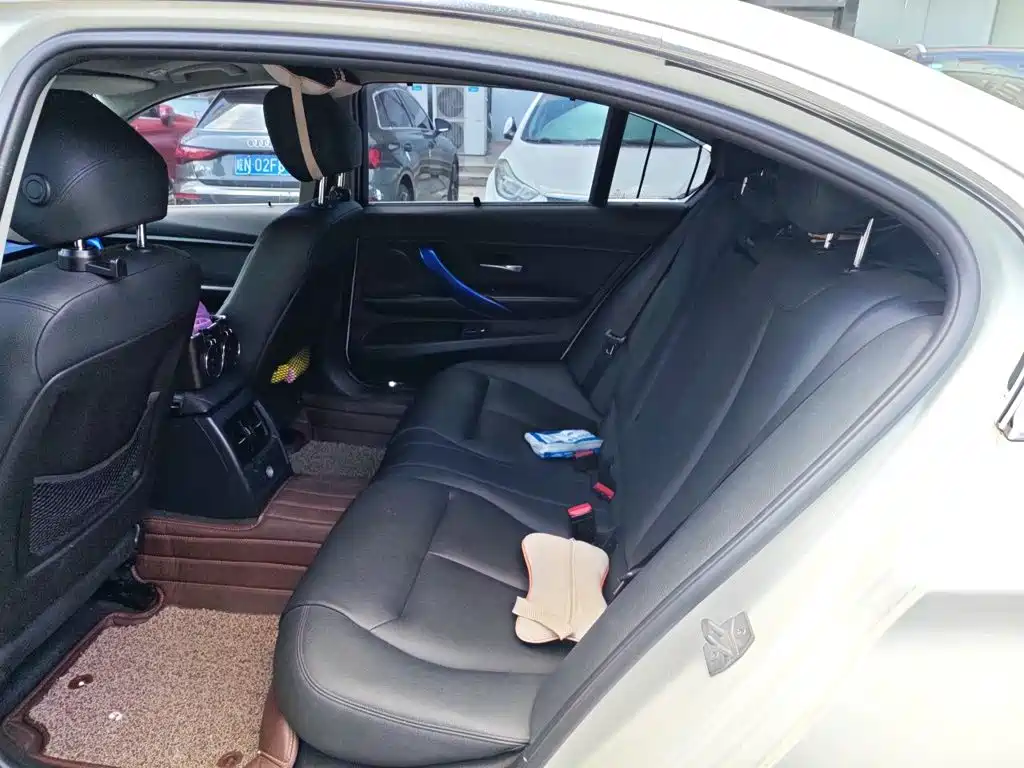 BMW 3 Series — миниатюра 15
