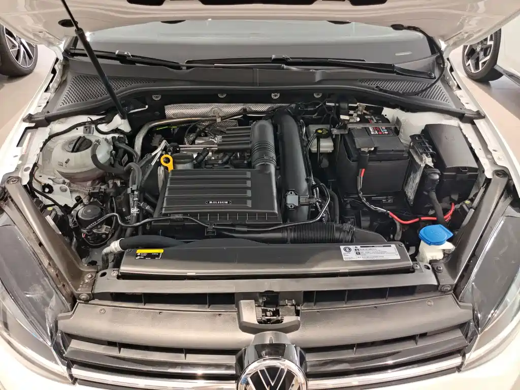 Volkswagen Golf — миниатюра 6