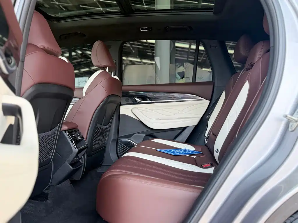 Geely Xingyue L — миниатюра 7