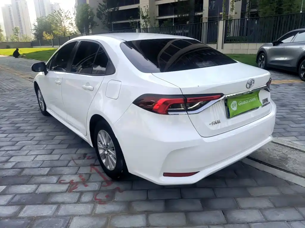 Toyota Corolla — миниатюра 5
