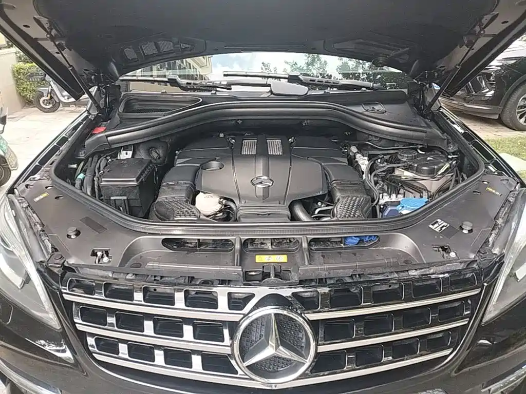 Mercedes-Benz M-Class — миниатюра 20
