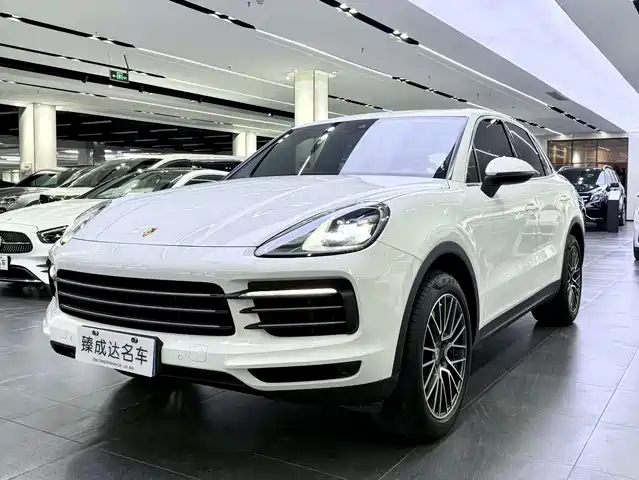 PORSCHE CAYENNE 2019