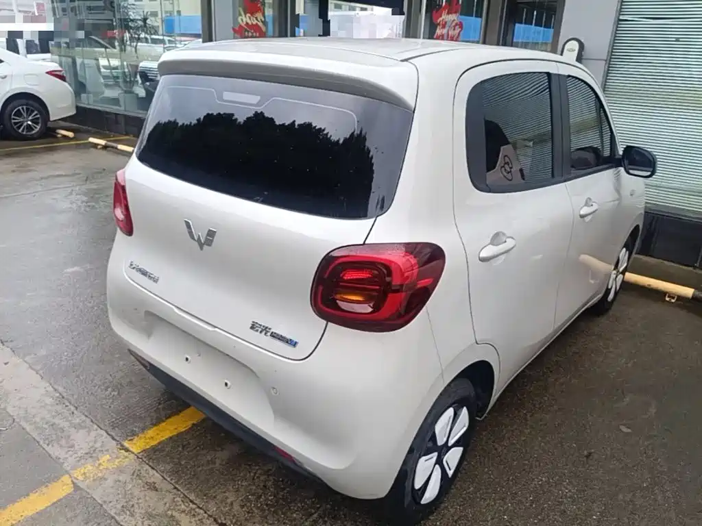 Wuling MINIEV — миниатюра 7