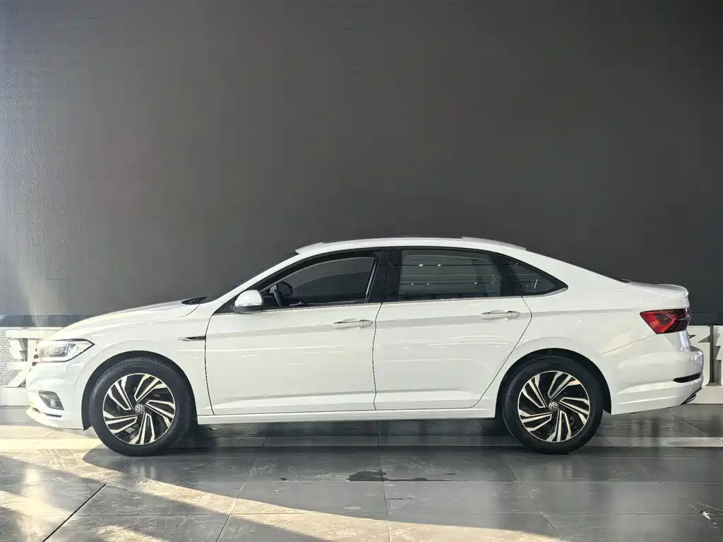 Volkswagen Sagitar — миниатюра 3
