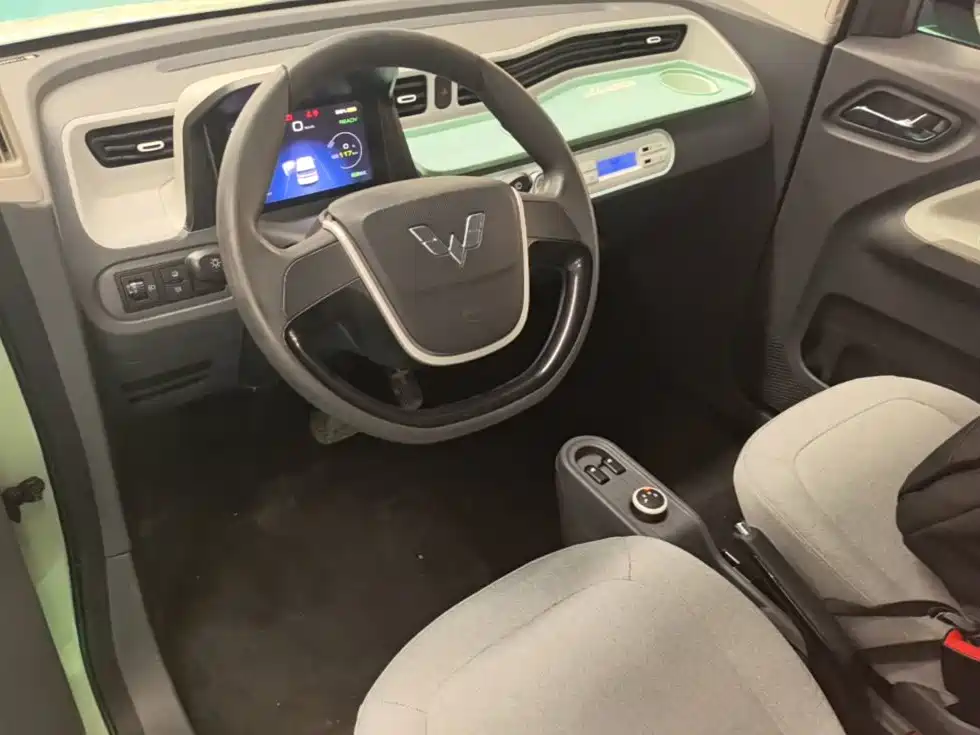 Wuling MINIEV — миниатюра 10