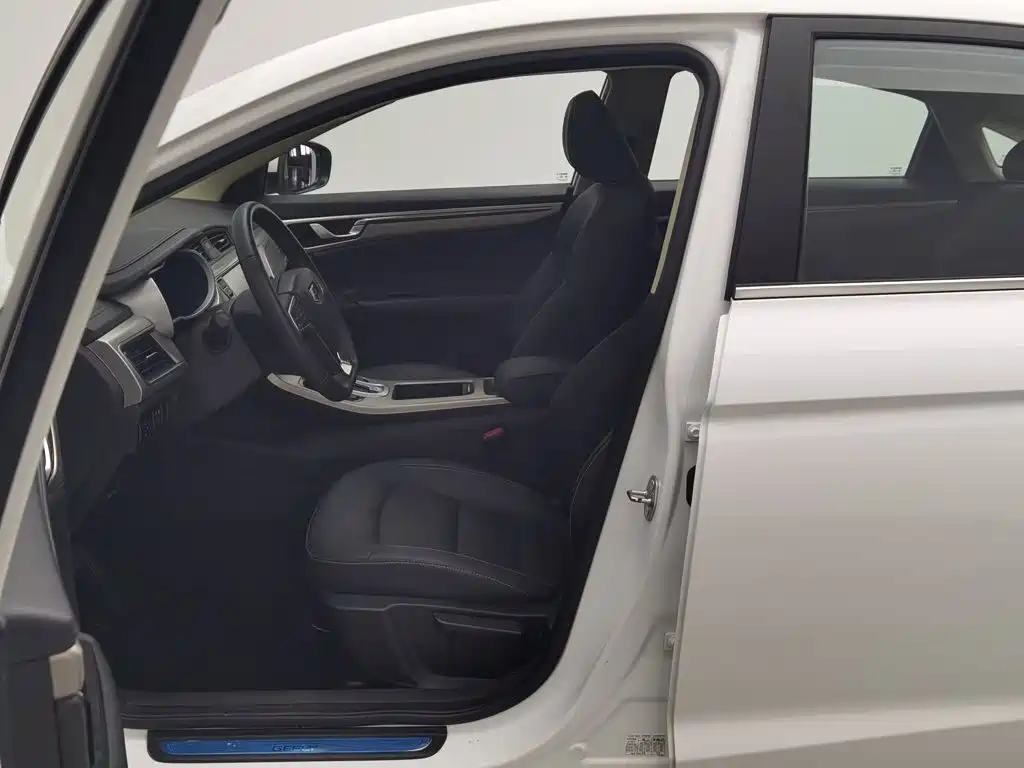 Geely Emgrand GL — миниатюра 10