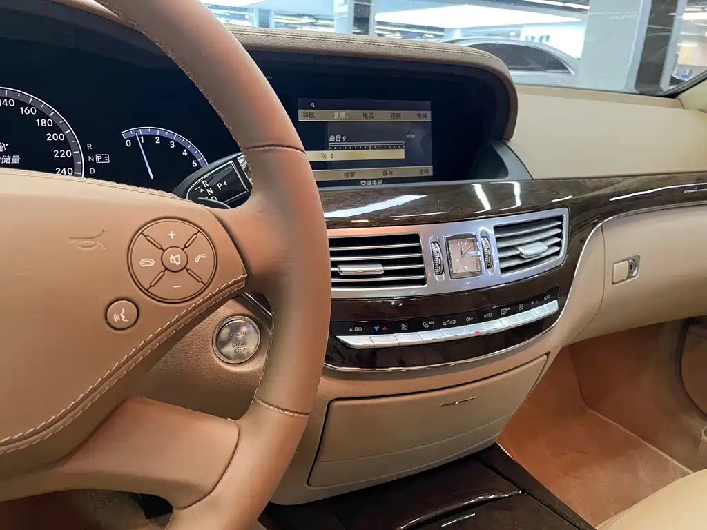 Mercedes-Benz S-Class — миниатюра 17