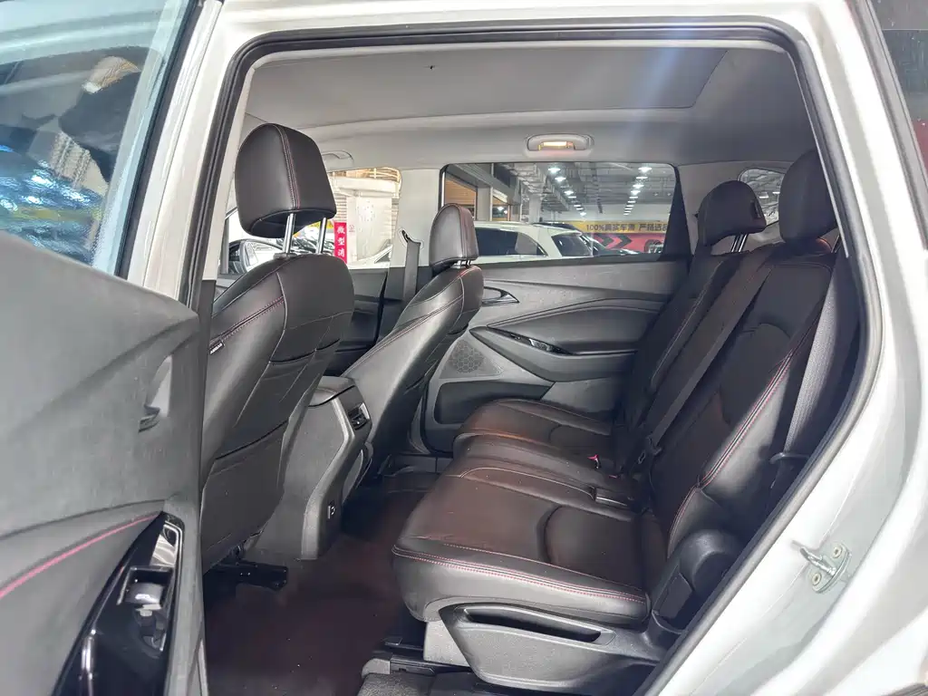 Chevrolet Volando — миниатюра 8