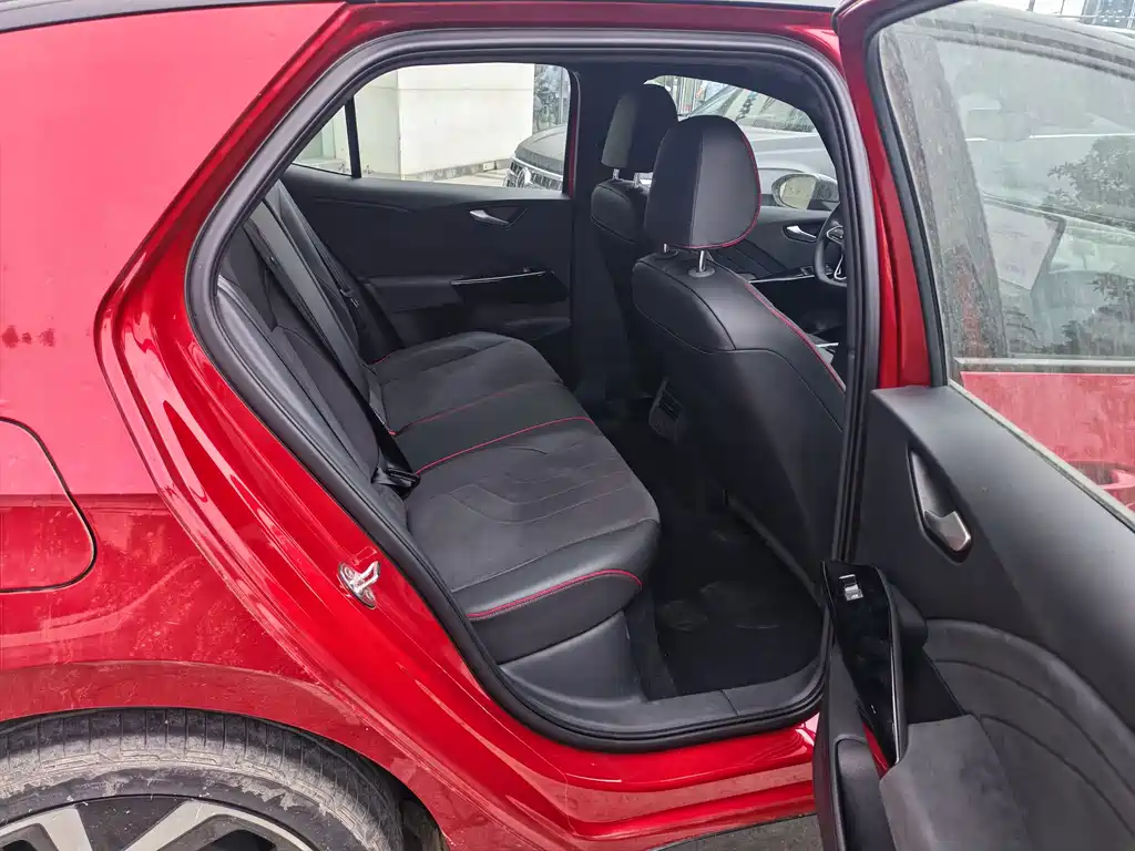 Volkswagen ID.3 — миниатюра 4