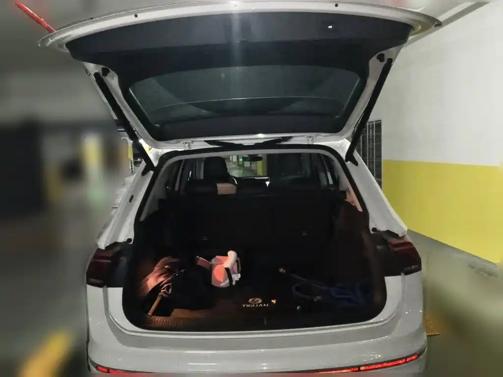 Volkswagen Tiguan L — миниатюра 10