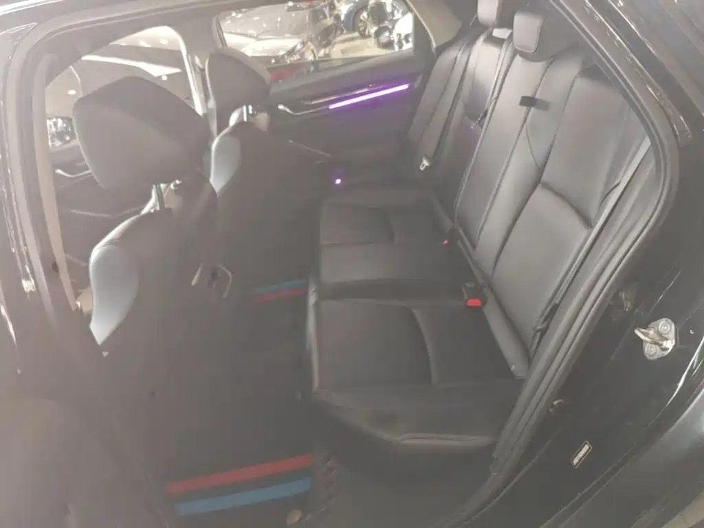 Honda Accord — миниатюра 17