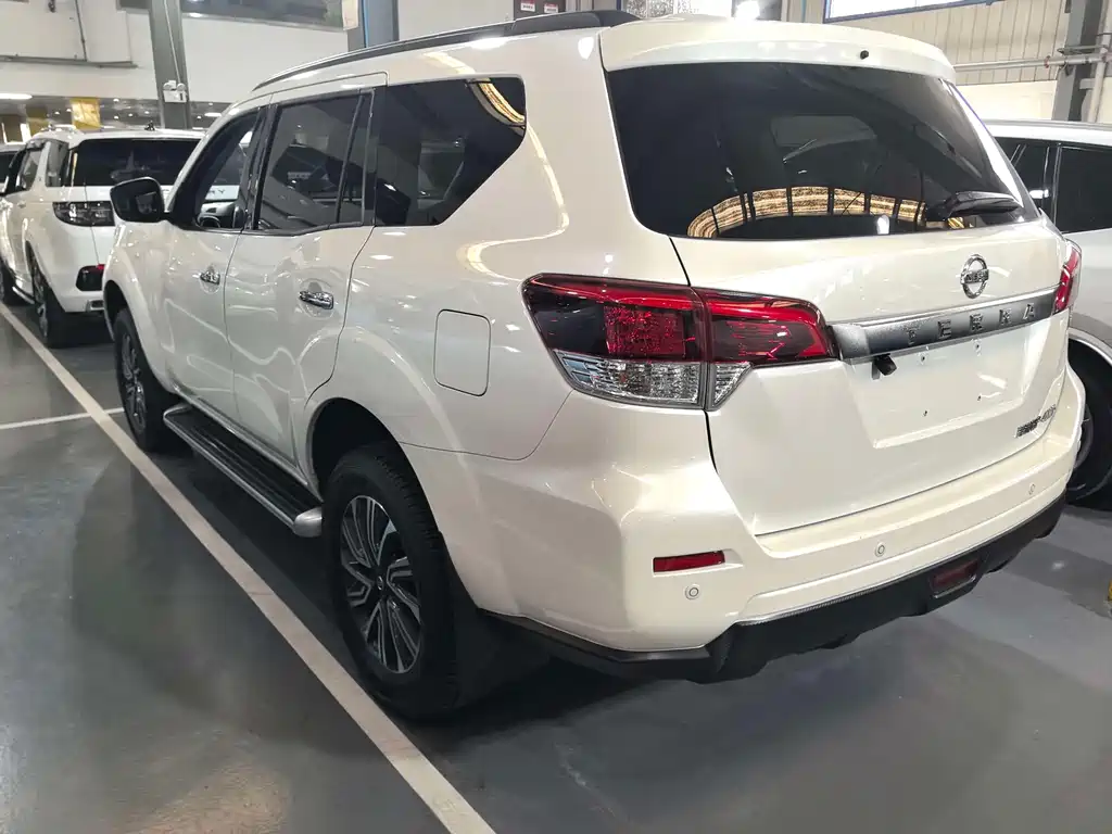 Nissan Terra — миниатюра 4