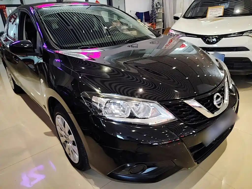 Nissan Tiida — миниатюра 4