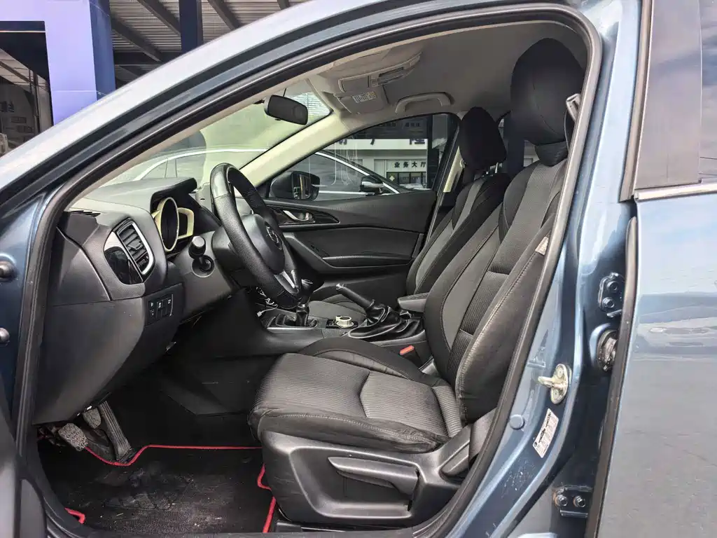 Mazda 3 Axela — миниатюра 10