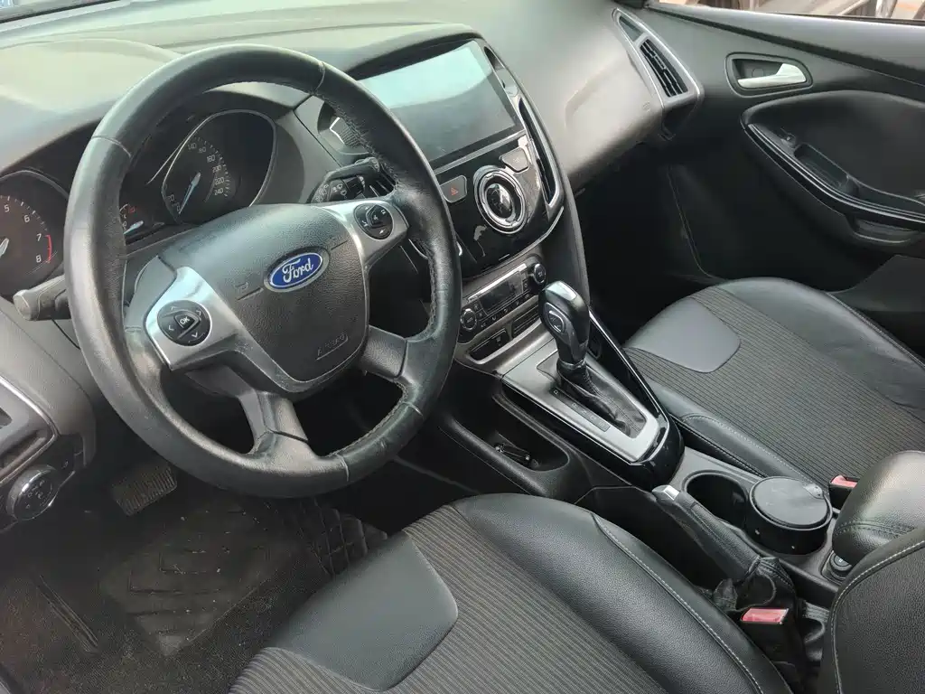 Ford Focus — миниатюра 3