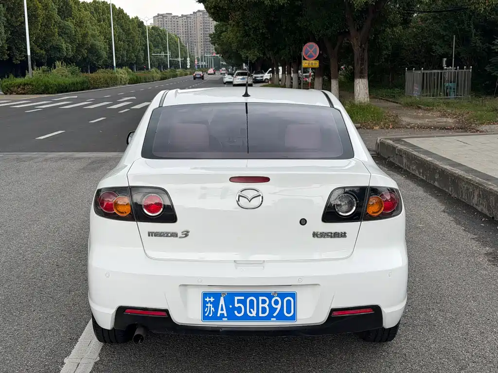 Mazda 3 — миниатюра 5