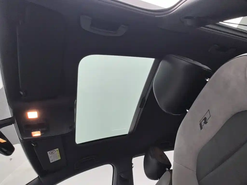 Volkswagen Golf — миниатюра 14