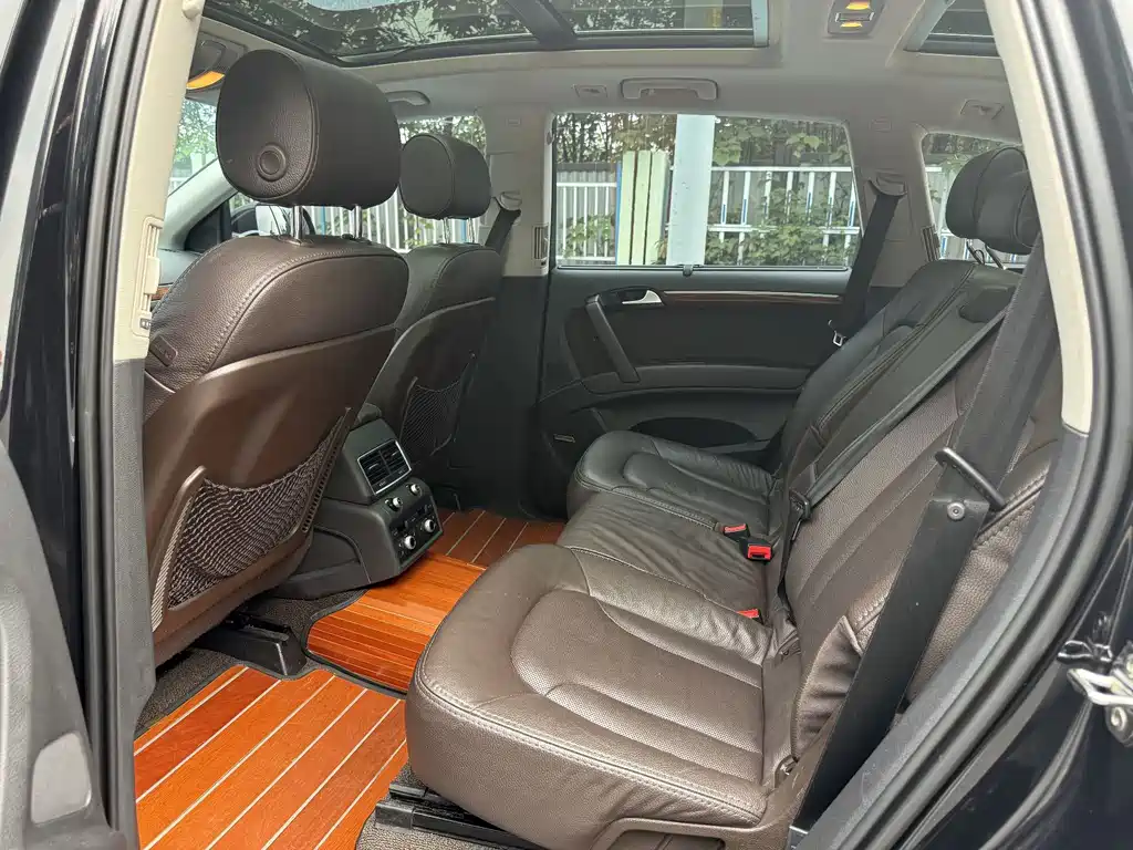 Audi Q7 — миниатюра 8