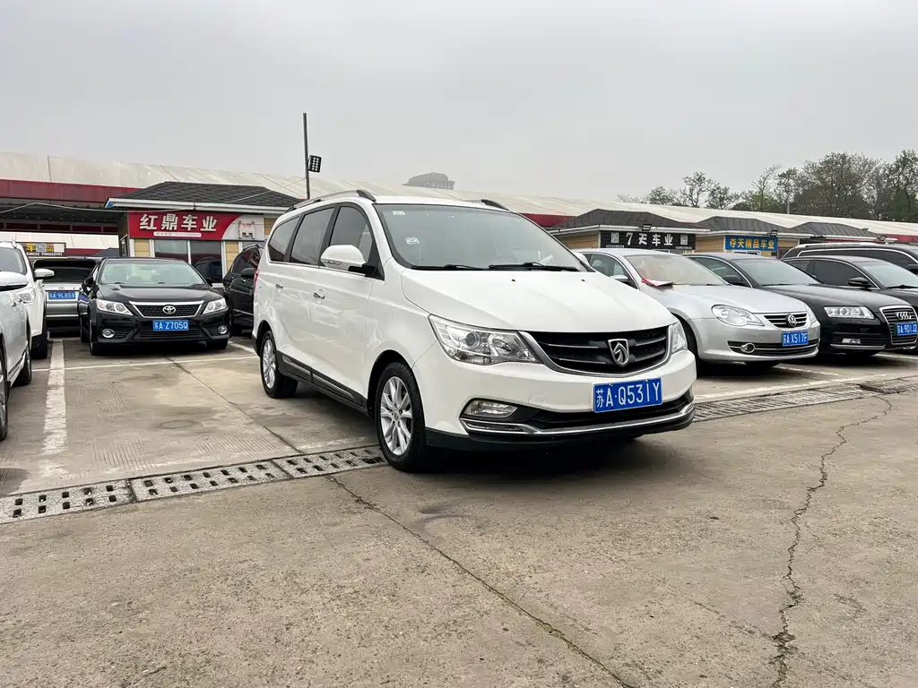Baojun 730 2016 1.5L MT Luxury 7 мест