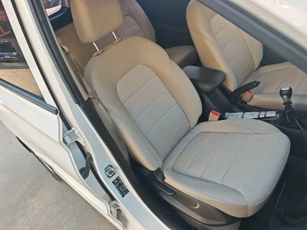 Wuling Hongguang — миниатюра 25