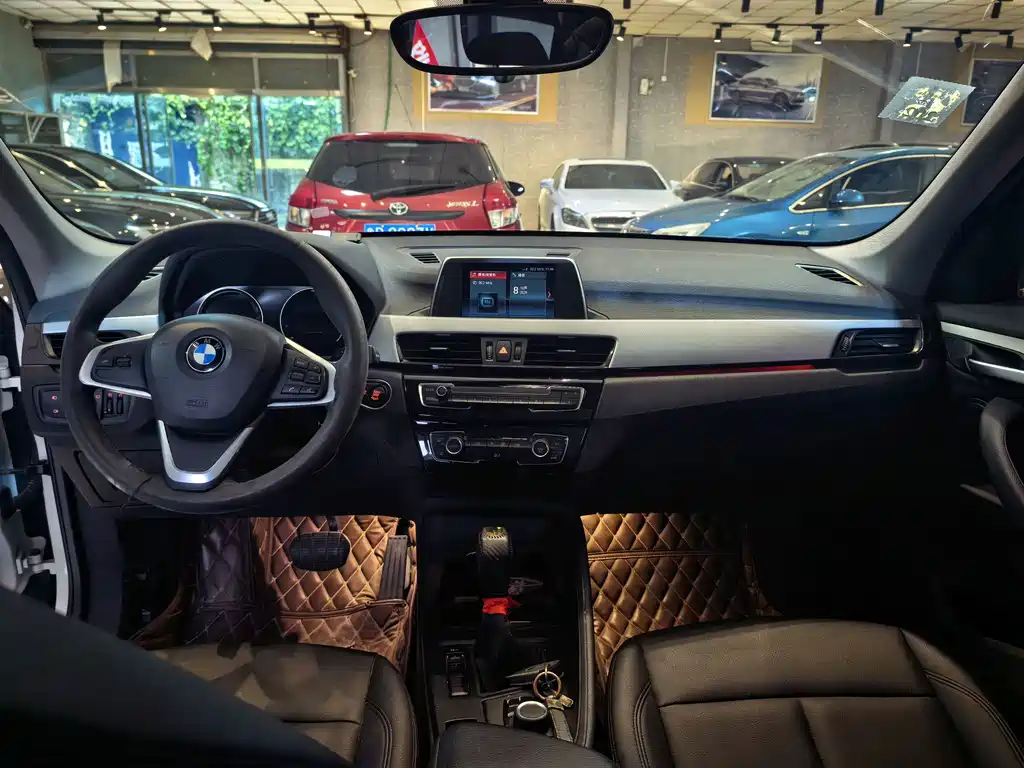 BMW X1 — миниатюра 6